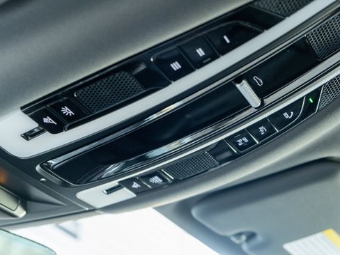 Certified 2023 Porsche Cayenne Coupe image 31