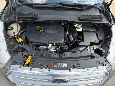 Used 2017 Ford Escape SE FWD image 33