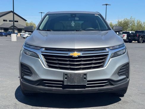 Used 2023 Chevrolet Equinox LS AWD/4WD image 2