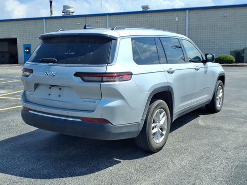 Used 2023 Jeep Grand Cherokee L Laredo w/ Luxury Tech Group I AWD/4WD image 28