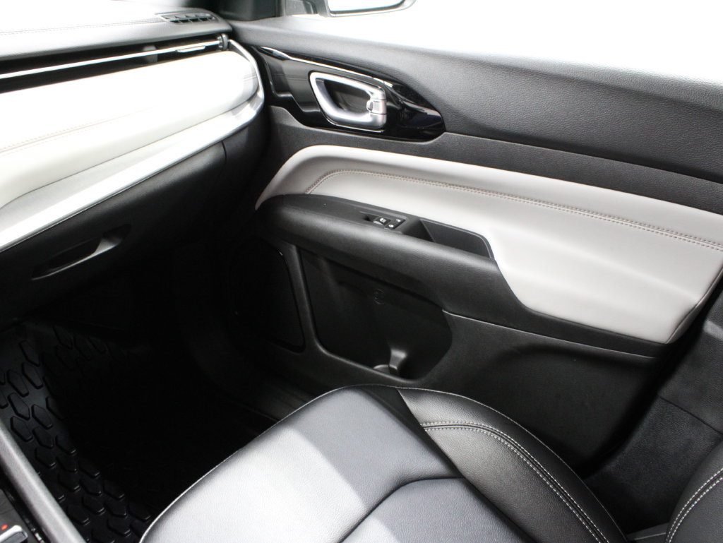 Used 2025 Jeep Compass Limited AWD/4WD image 28