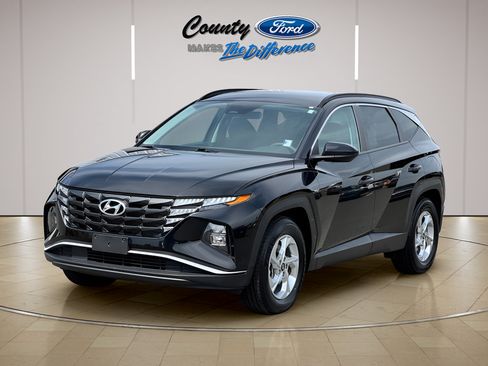 Used 2024 Hyundai Tucson SEL FWD image 2