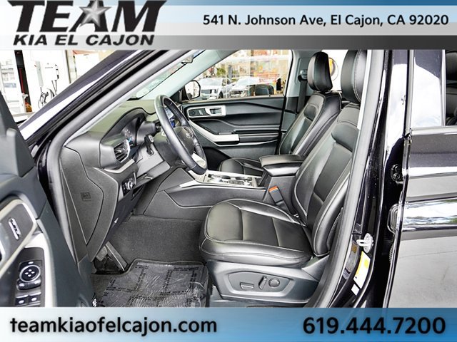 Used 2023 Ford Explorer XLT w/ Equipment Group 202A AWD/4WD image 17