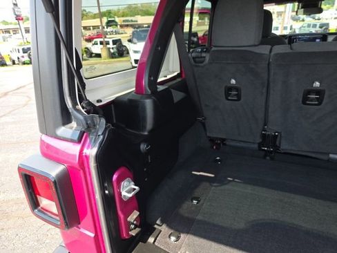 Used 2024 Jeep Wrangler Unlimited Sport AWD/4WD image 48