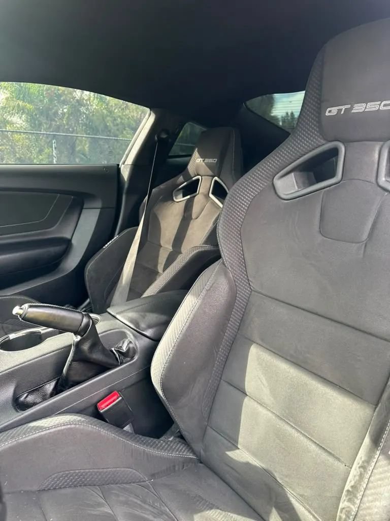Used 2017 Ford Mustang Shelby GT350 w/ Electronics Package RWD image 12