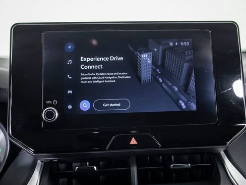 Used 2024 Toyota Venza LE image 24