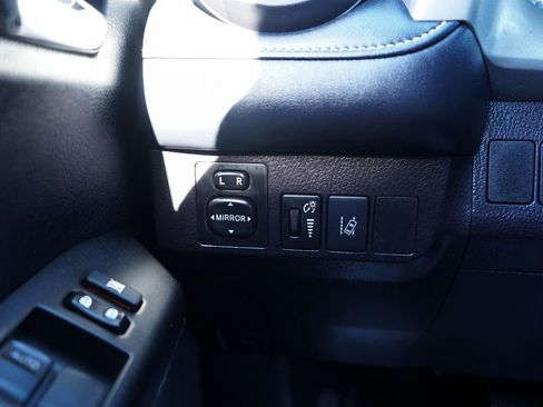 Used 2018 Toyota RAV4 XLE image 23