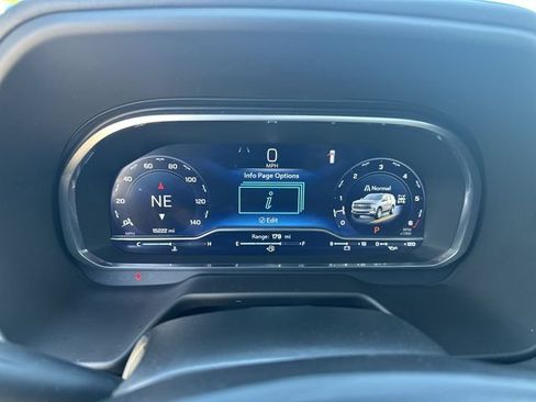 Used 2023 Chevrolet Tahoe LT w/ LT Signature Package AWD/4WD image 14