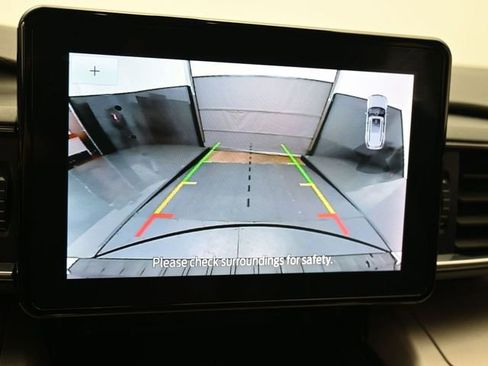 Certified 2023 Ford Explorer XLT w/ Equipment Group 202A image 20