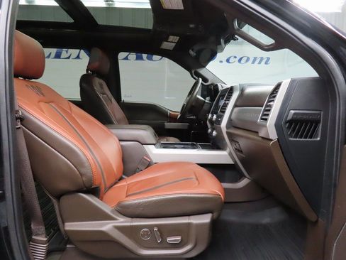 Used 2020 Ford F450 King Ranch w/ King Ranch Ultimate Package image 37