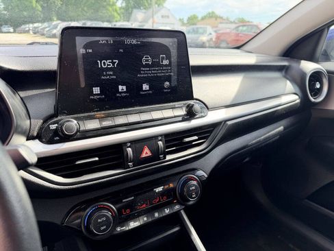 Used 2019 Kia Forte LXS FWD image 10