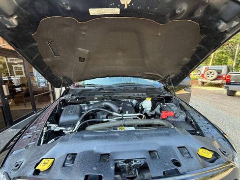 Used 2017 RAM 1500 Express AWD/4WD image 36
