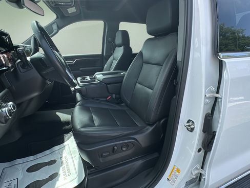 Used 2022 GMC Sierra 1500 SLT w/ X31 Off-Road Package AWD/4WD image 17