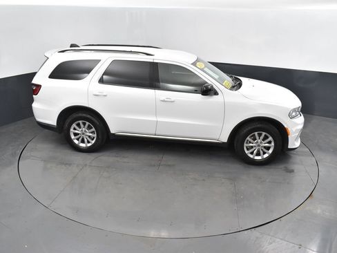 Used 2024 Dodge Durango SXT image 39