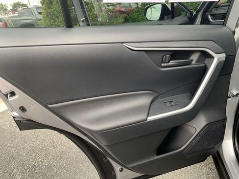 Certified 2025 Toyota RAV4 LE AWD/4WD image 15
