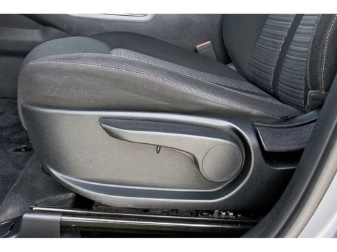 Used 2021 Kia Sorento LX image 29