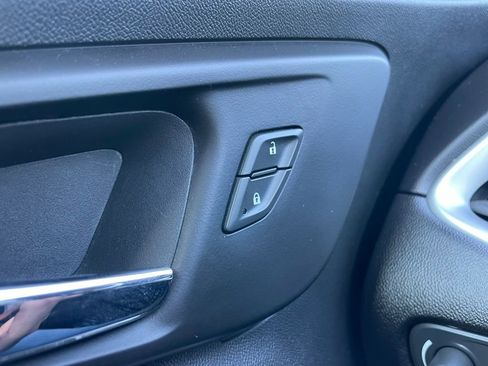 Used 2023 Chevrolet Malibu LT FWD image 23