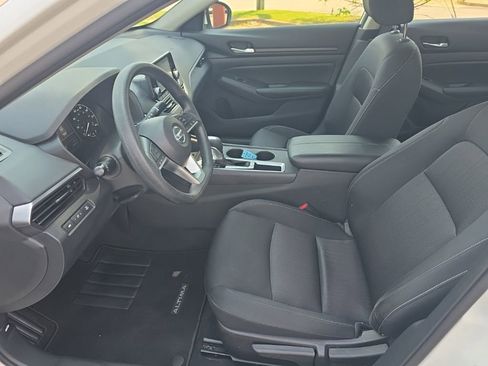 Used 2022 Nissan Altima 2.5 S FWD image 8