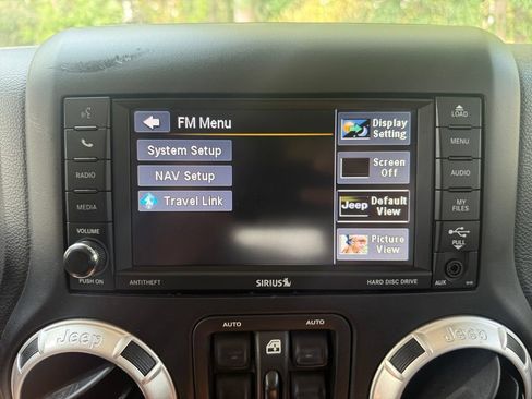 Used 2015 Jeep Wrangler Unlimited Sahara w/ Max Tow Package AWD/4WD image 32