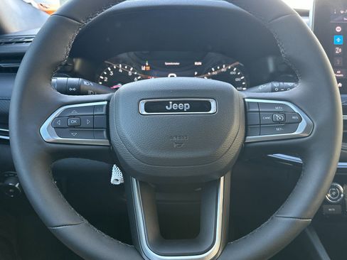 New 2026 Jeep Compass Latitude image 23