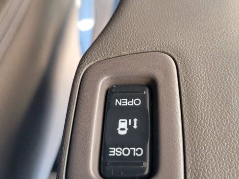 Used 2013 Honda Odyssey Touring image 6