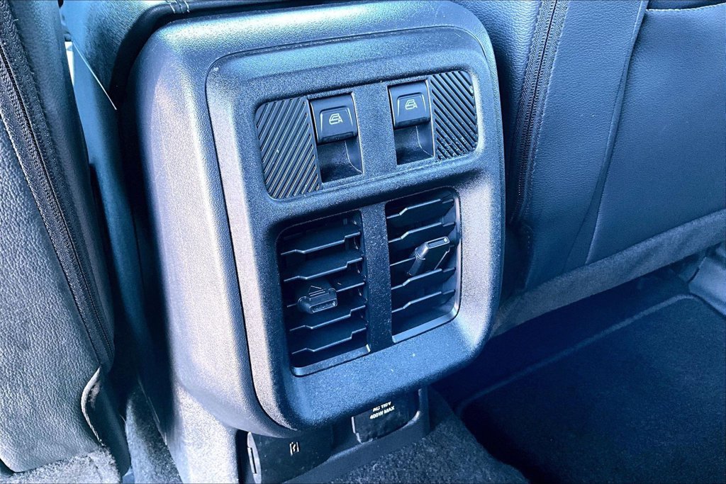 Used 2025 Ford Bronco Outer Banks AWD/4WD image 32