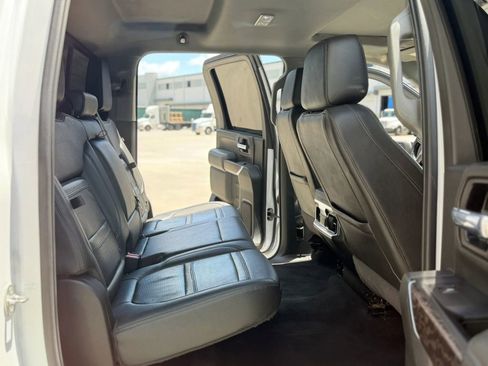 Used 2022 GMC Sierra 2500 Denali AWD/4WD image 25