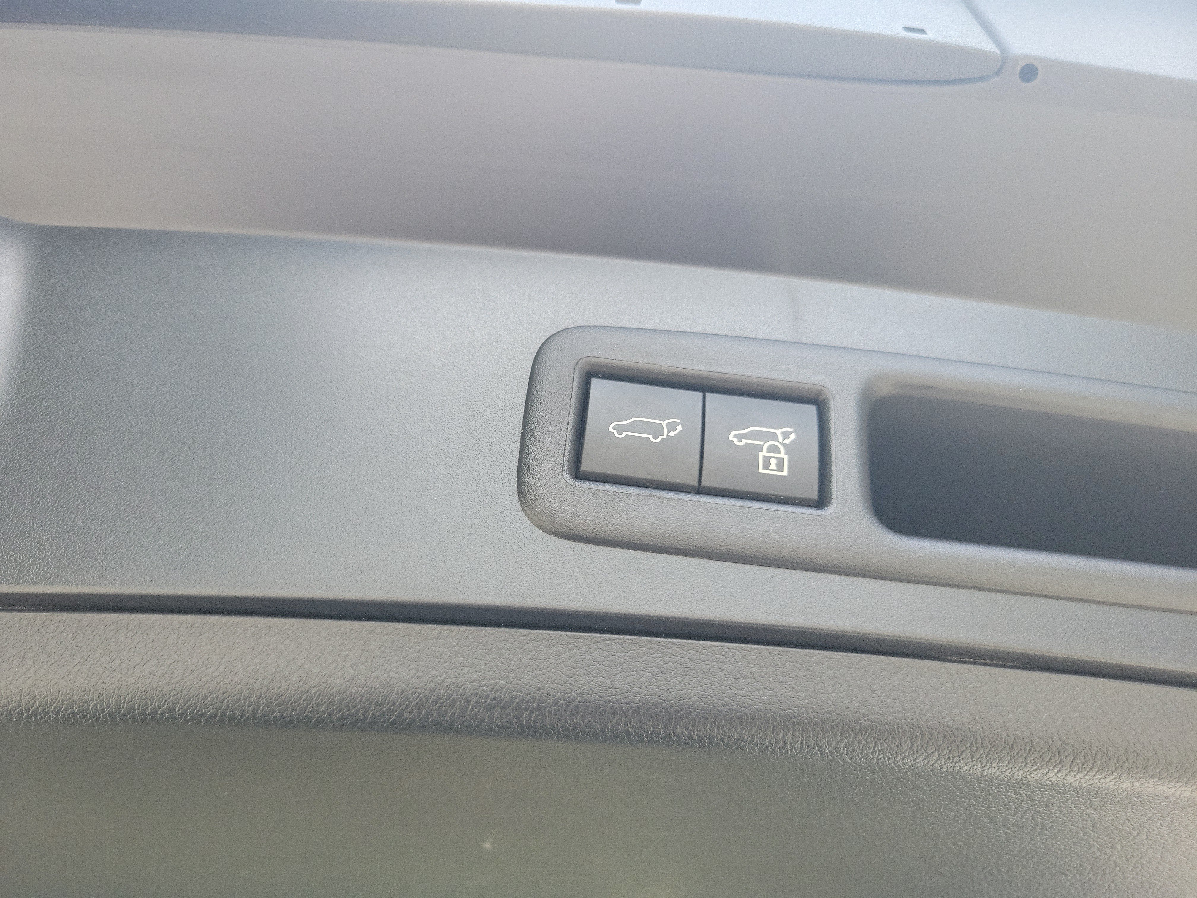 Used 2023 Lexus UX 250h FWD w/ Accessory Package (Z1) image 10