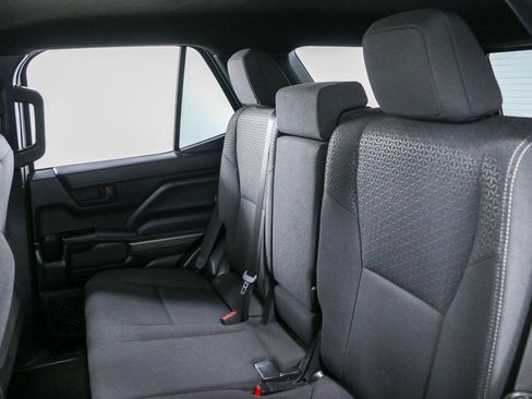 Used 2025 Toyota 4Runner TRD Sport AWD/4WD image 26