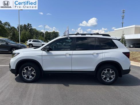 Used 2023 Honda Passport TrailSport image 4
