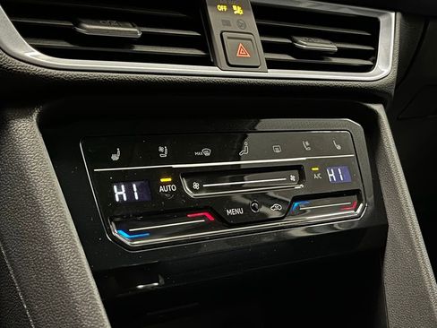 New 2026 Volkswagen Taos SEL AWD/4WD image 13