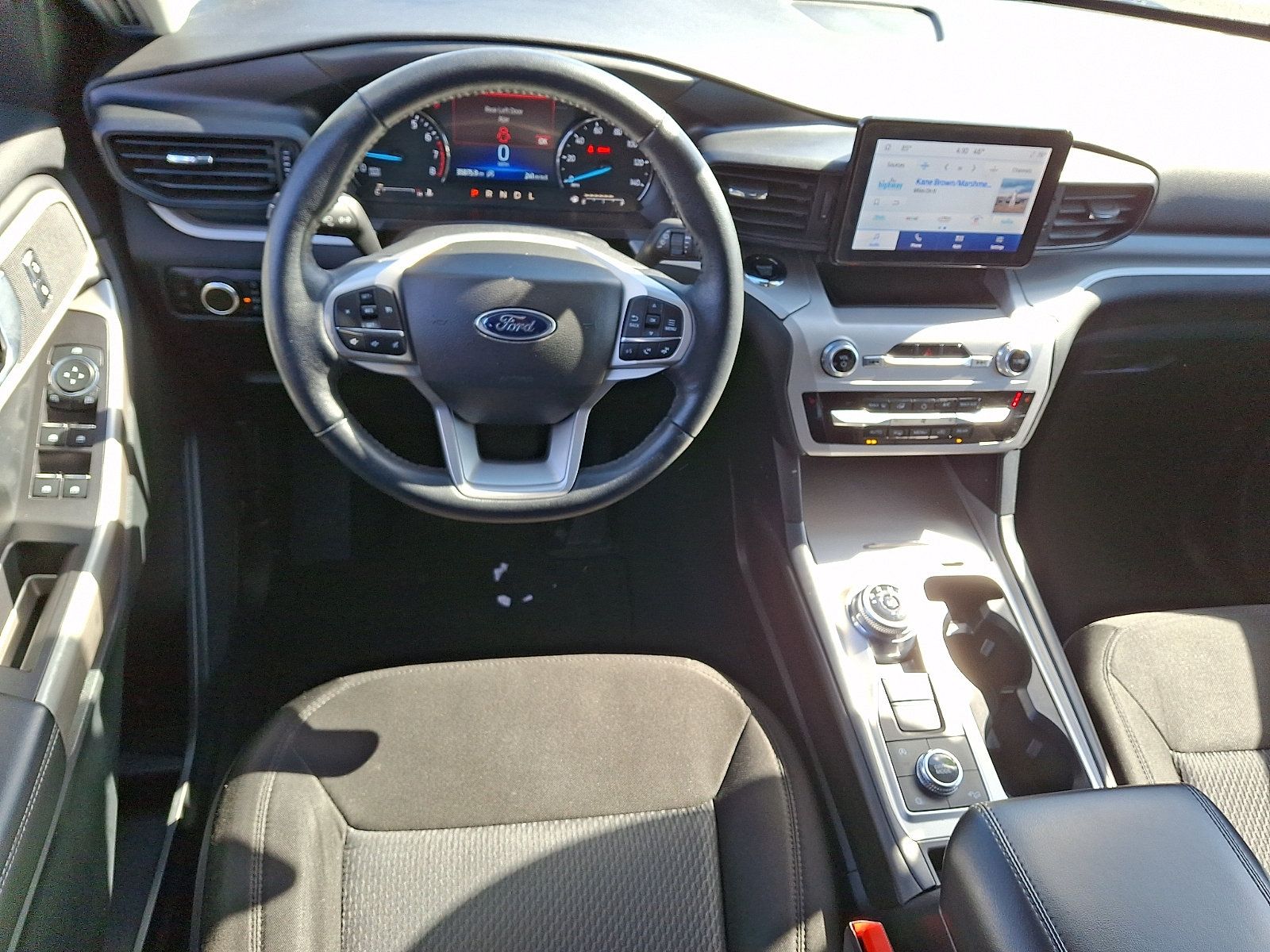 Used 2023 Ford Explorer XLT AWD/4WD image 12