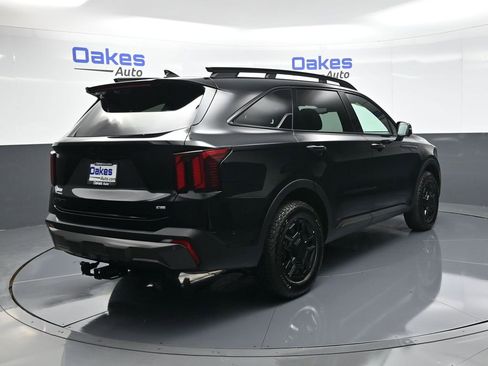 Certified 2025 Kia Sorento SX Prestige w/ Sage Leather Package image 8