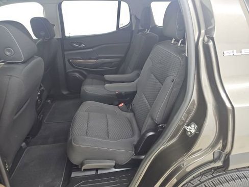 Used 2019 GMC Acadia SLE image 3