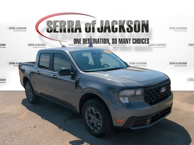 Used 2026 Ford Maverick XLT w/ XLT Luxury Package AWD/4WD image 2
