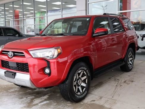 Used 2023 Toyota 4Runner SR5 image 3