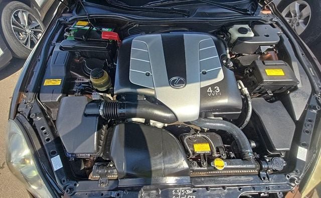Used 2006 Lexus SC 430 Convertible RWD image 16