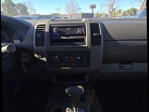 Used 2006 Nissan Frontier XE w/ (G01) XE Preferred Pkg image 18