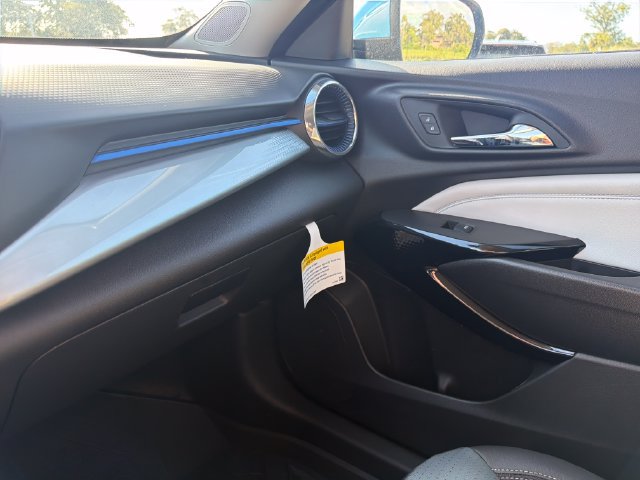 New 2026 Chevrolet Trax LT w/ Driver Confidence Package FWD image 27