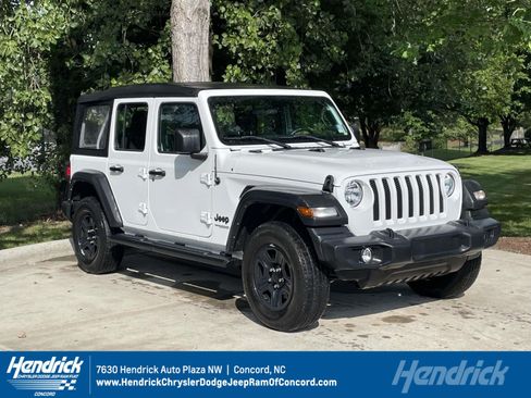 Used 2022 Jeep Wrangler Unlimited Sport AWD/4WD image 1