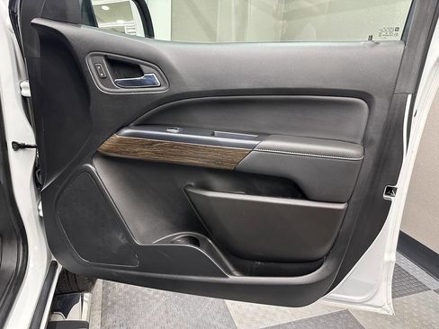 Used 2020 GMC Canyon Denali image 23