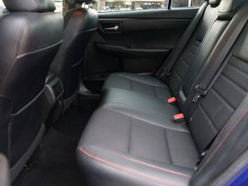Used 2016 Toyota Camry SE w/ Protection Package (Q2) FWD image 19