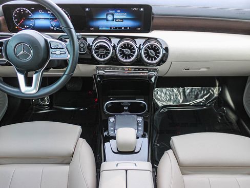 Used 2023 Mercedes-Benz CLA 250 CLA 250 image 13