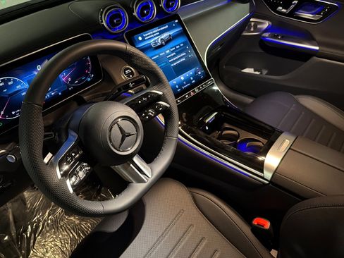 New 2026 Mercedes-Benz GLC 300 4MATIC image 9