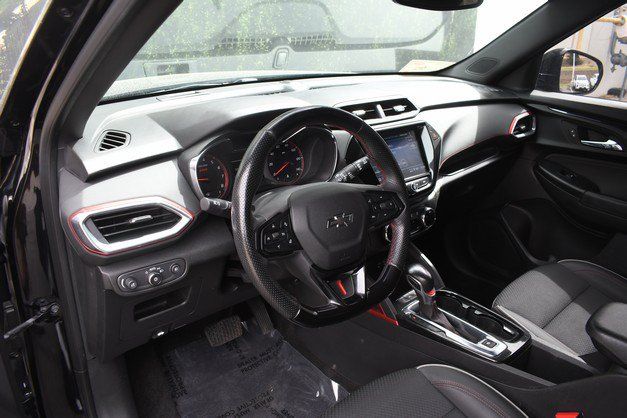 Used 2023 Chevrolet TrailBlazer RS w/ Convenience Package AWD/4WD image 14