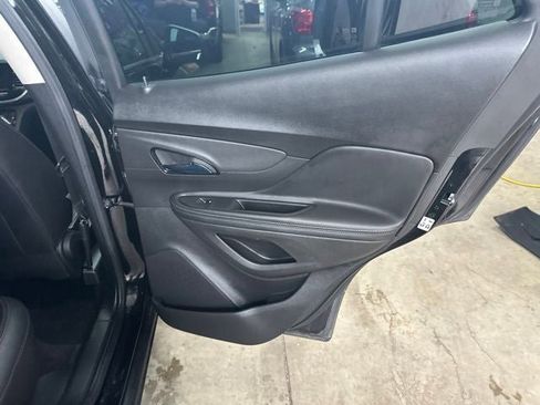 Used 2022 Buick Encore Preferred FWD image 18