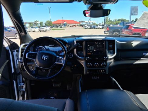 Used 2024 RAM 2500 Big Horn w/ Off Road Package AWD/4WD image 15