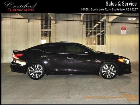 Used 2016 Nissan Maxima Platinum w/ Interior Lighting Package image 2