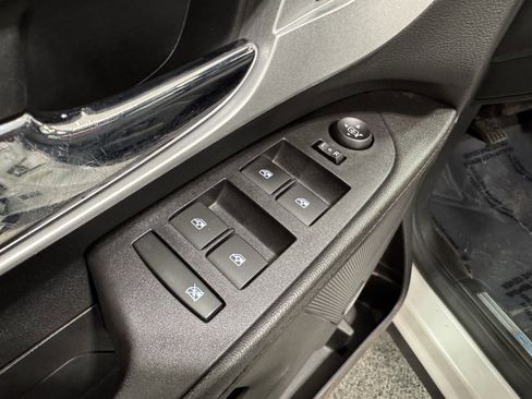 Used 2016 Chevrolet Equinox LT image 22