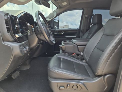 Used 2024 Chevrolet Silverado 2500 LTZ AWD/4WD image 21